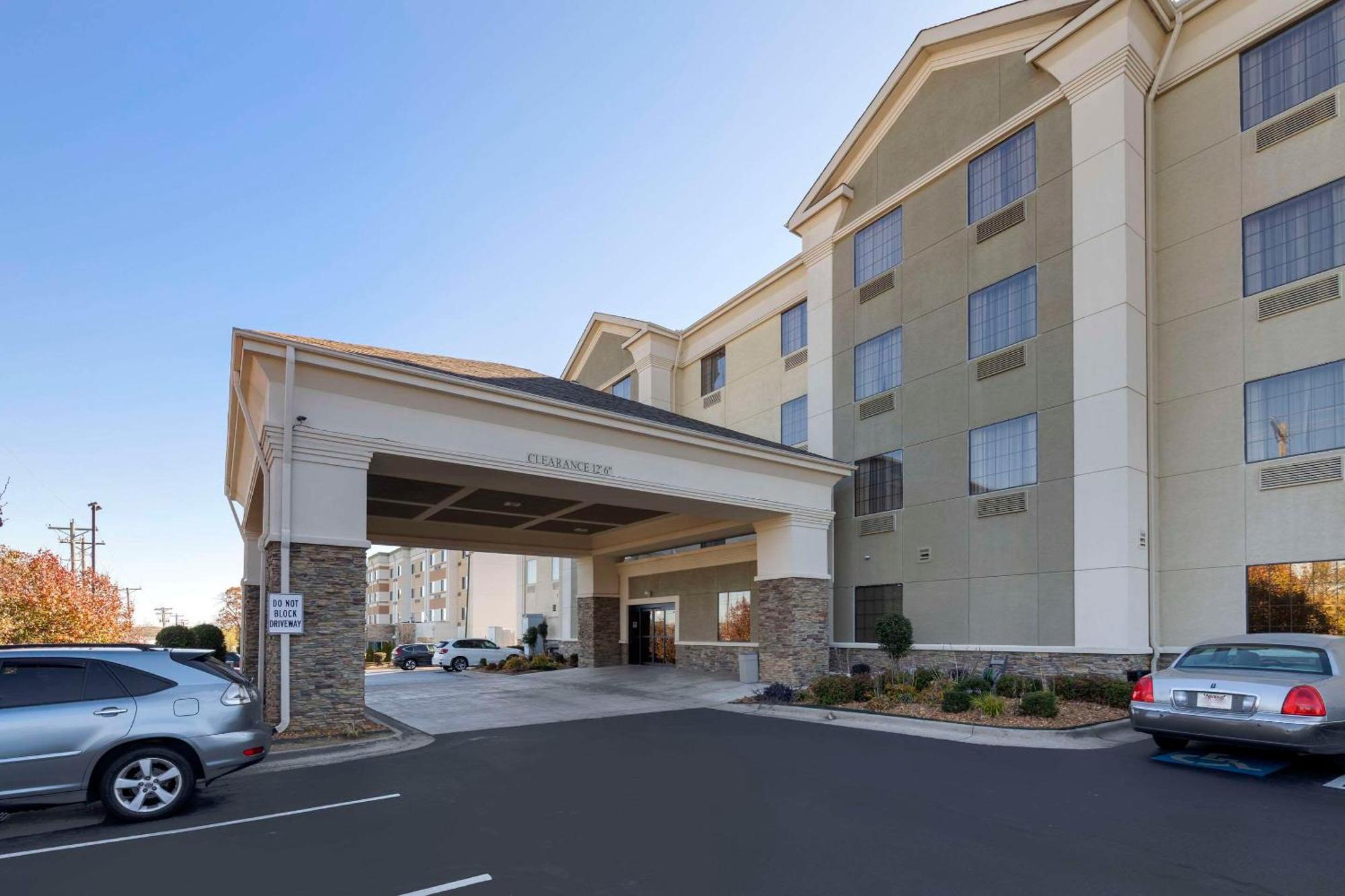 Comfort Inn & Suites North Little Rock Mccain Mall Exteriér fotografie