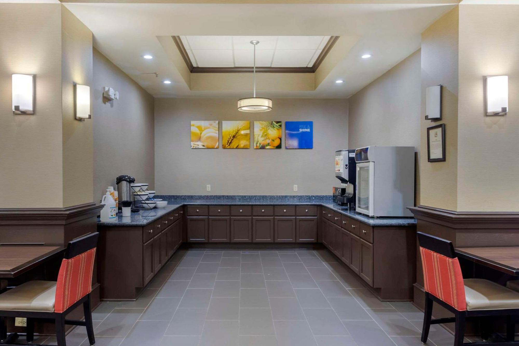 Comfort Inn & Suites North Little Rock Mccain Mall Exteriér fotografie